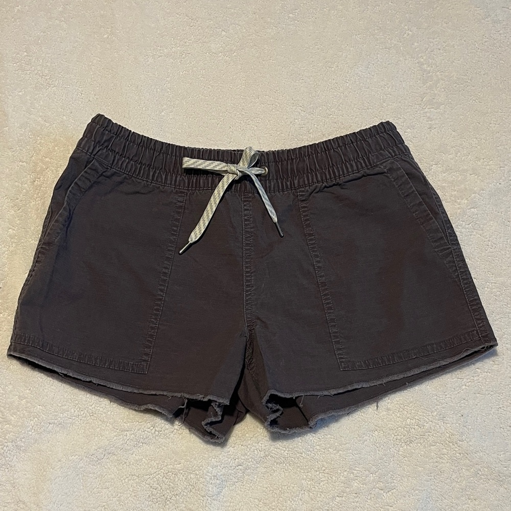 Vuori Athletic Shorts in Dark Gray Pockets Elastic Waistband Drawstring Size XS